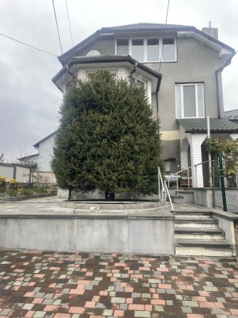 Продам гарний будинок у м. Сокаль - фото 1