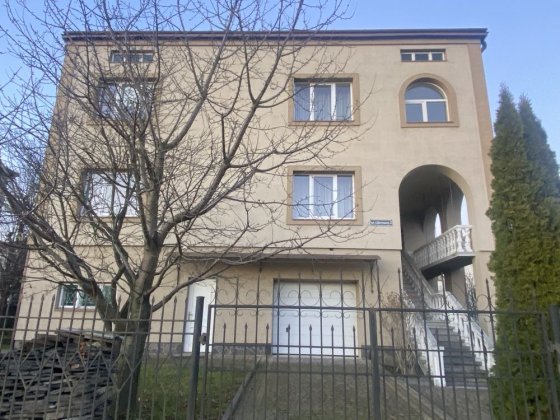 Будинок 400 м кв м Жовква, продаж/довготривала оренда! Жолква