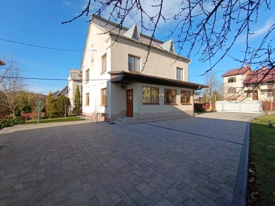 Будинок  в Давидові Давидів