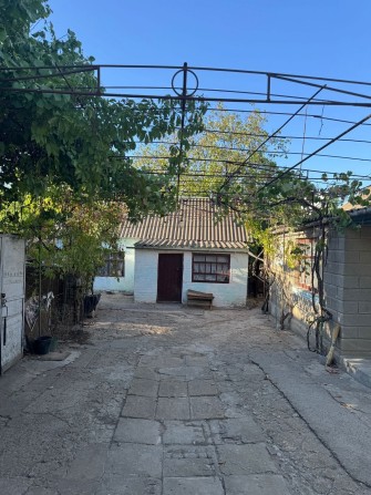 Продам Будинок у м. Снігурівка - фото 1