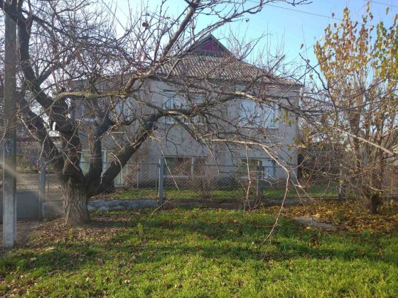 Продам двох поверховий будинок Баштанка