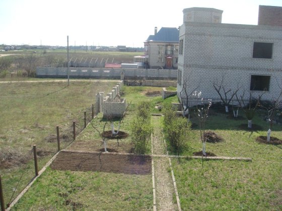 Продам недостроенный дом на 10 сотках земли. Каравеллово