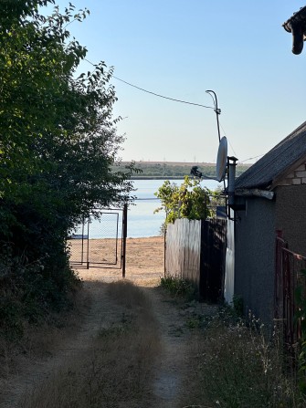 Продажа дачи у реки - фото 1