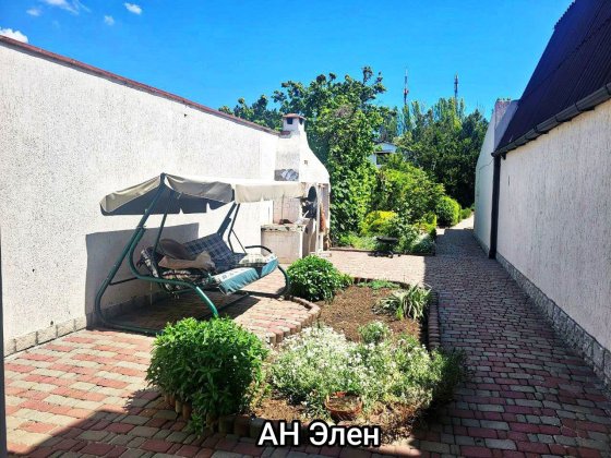 Отдельный дом на поселке возле моря Крыжановка