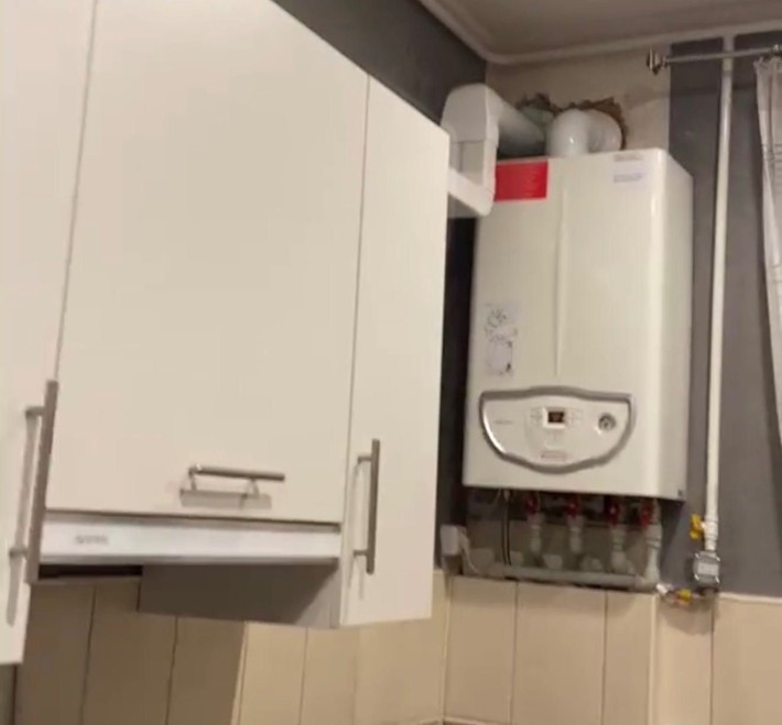 Продам дом у Великодолинському - фото 1