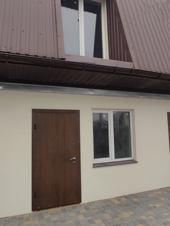 Таунхаус в Лесках  с начатым ремонтомпо цене квартиры! - фото 1