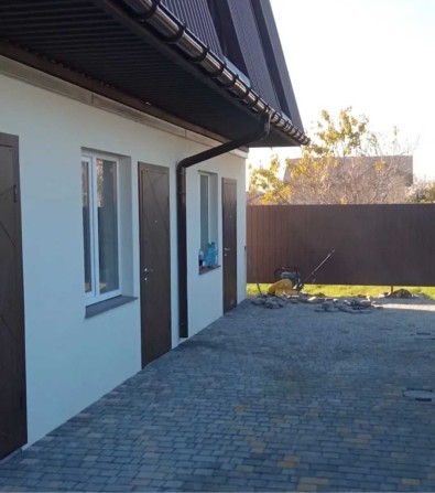 Таунхаус в Лесках с начатым ремонтом по цене квартиры!!! - фото 1