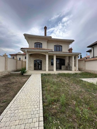 Замечательный дом под отделку в Совиньоне - фото 1