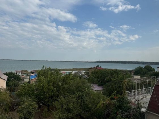Будинок 10 хвилин від Одеси з видом на лиман Нерубайське