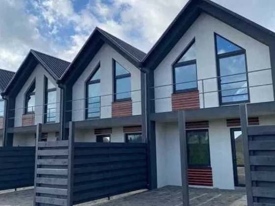 Таунхаус возле поселка "СОСНОВЫЙ БЕРЕГ" Море рядом ТЦ Ривьера Ліски