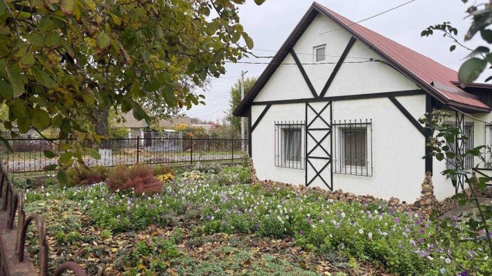 Продається будинок у  Великодолинському - фото 1