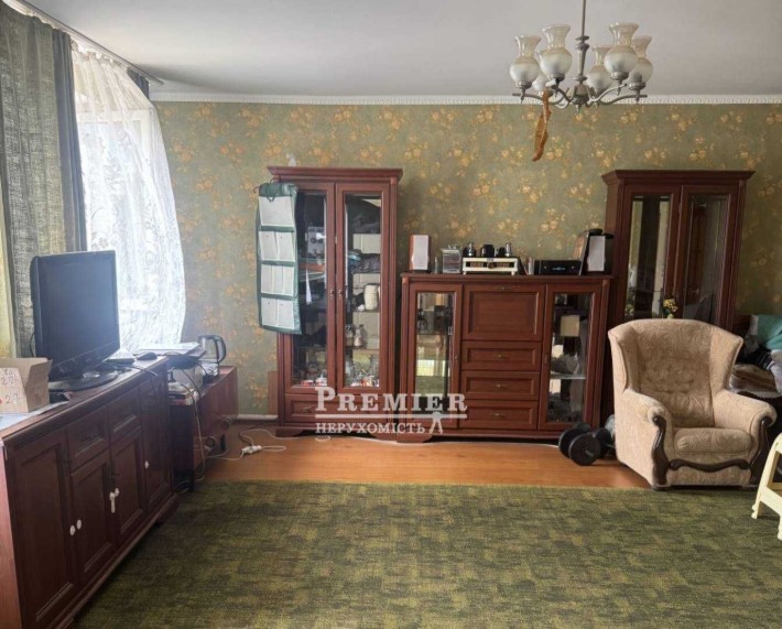 Продам будинок з ремонтом в с. Нерубайське - фото 1