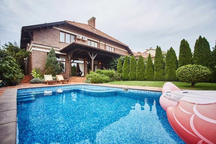 Роскошный дом в Совиньоне, бассейн, банька - фото 1