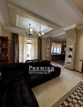 Продам будинок у Фонтанці. 2 поверхи, підвал, басейн. Сучасний ремонт. - фото 1