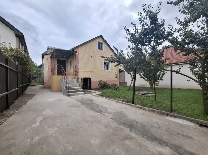 ДОМ  Червоный хутор ул Хуторская - фото 1