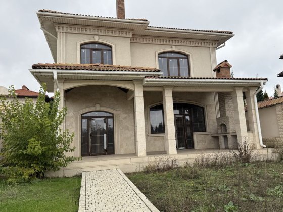 Дом в Савиньоне ‼️ на участке 3.25 сотки земли Лиманка