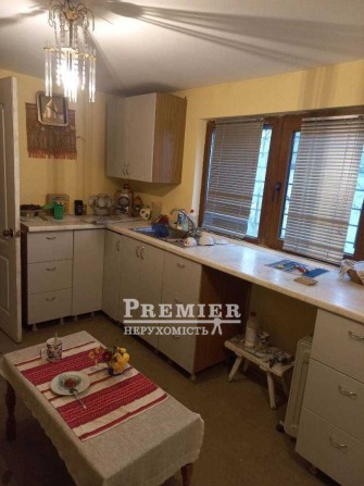 Продам міцний будинок з ремонтом в с.Світле - фото 1