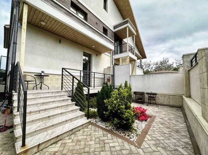 Замечательный дом в Совиньоне, бассейн - фото 1