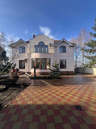 Капитальный дом на 10 сотках + Бизнес - фото 1