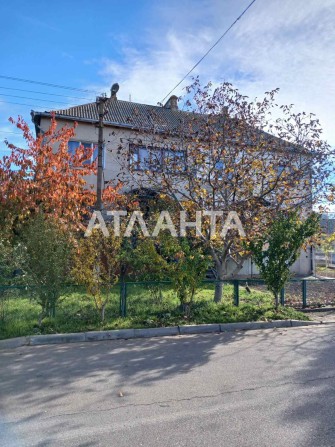 Продаётся дом-дуплекс с цокольным уровнем - фото 1