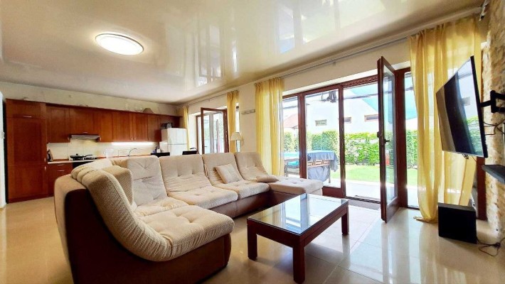 Дом с бассейном и видом на море в Совиньоне, 500 м от пляжа. - фото 1