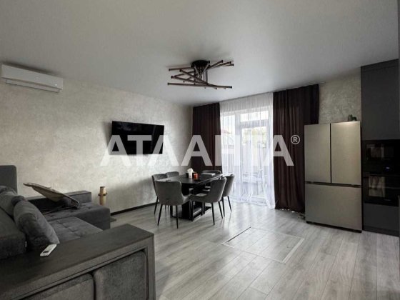 Двухэтажный капитальный дом  с ремонтом в с. Усатова! Усатово