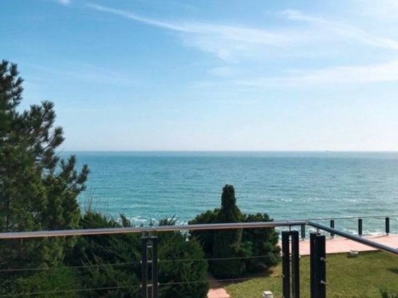 Дом с прямым видом на мрре