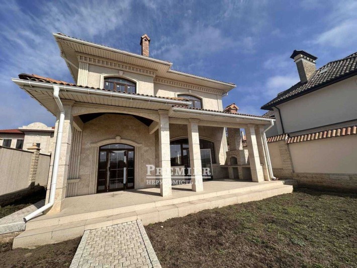 Дом 162 м2 в Совиньоне на 3.25 сотках - фото 1