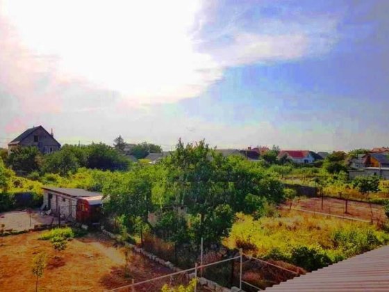 Новий будинок 160 кв. з ремонтом, с. Корсунці. 10 соток, коммунікації.