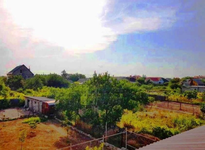 Новий будинок 160 кв. з ремонтом, с. Корсунці. 10 соток, коммунікації. - фото 1