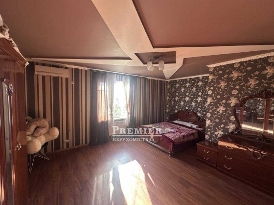 Продається 2 рівн.  будинок передмістя м. Чорноморськ. Молодежное