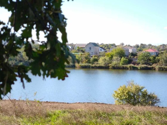 Дом на 6 сотках  вблизи озера в кооперативе "Заря" возле Молодежного Молодіжне