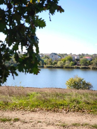 Дом на 6 сотках  вблизи озера в кооперативе "Заря" возле Молодежного - фото 1