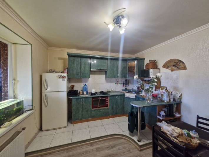 Крепкий дом с баней и бассейном. - фото 1