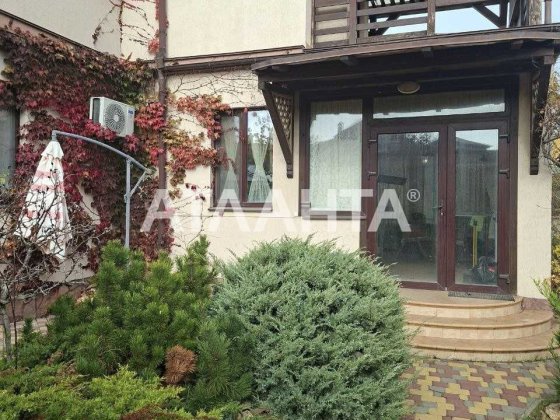 Дом с ремонтом в 2 минутах от моря Затока