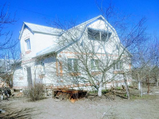 Продам великий теплий будинок. Гадяч