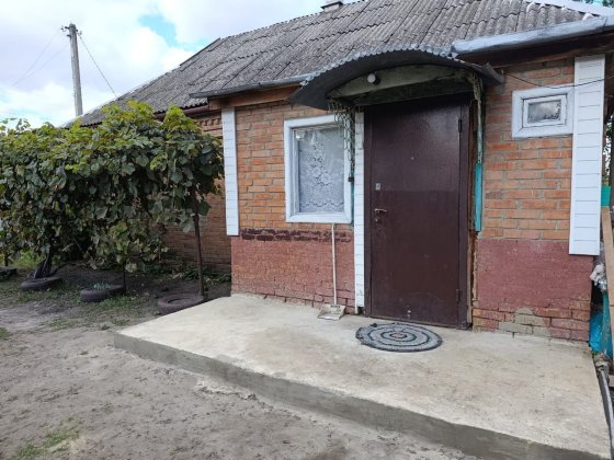 Продам Будинок с.Попівка Карловка