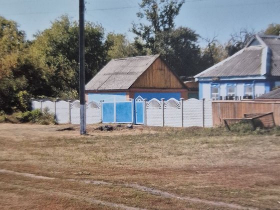 Продам приватизований участок Карловка