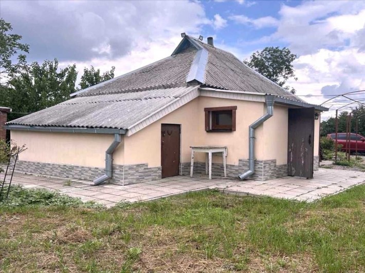 Затишний будинок з ділянкою в передмісті Полтави - фото 1