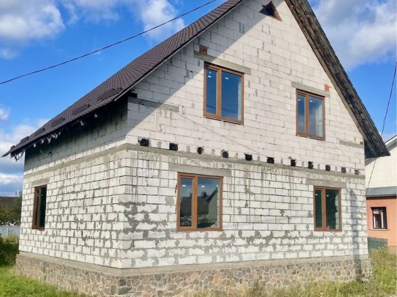 Продам будинок 190 кв.м., паркова зона,  асфальтований доїзд Березне