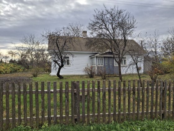 Продам газифікований будинок с.Гвіздів. Рівненського р -ну Корець