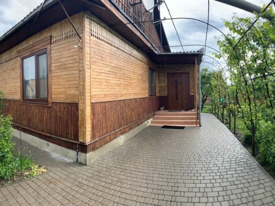 Приватний будинок Дубровица