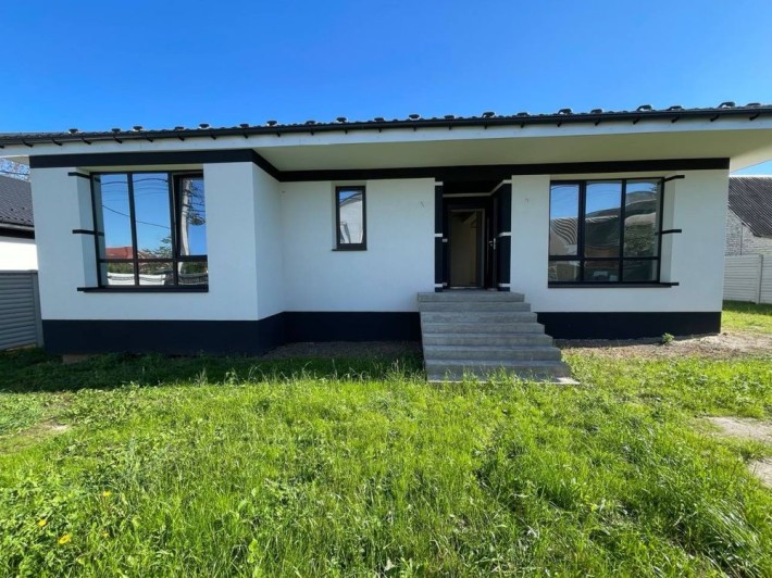 Окремостоячий цегляний будинок+, Вересневе - фото 1