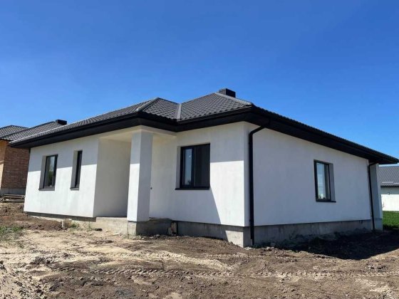 Сучасний якісно збудований окремий будинок з комунікаціями Великий Житин