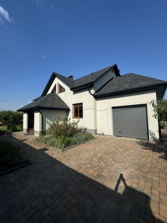 Продаж двоповерхового будинку з ремонтом - фото 1