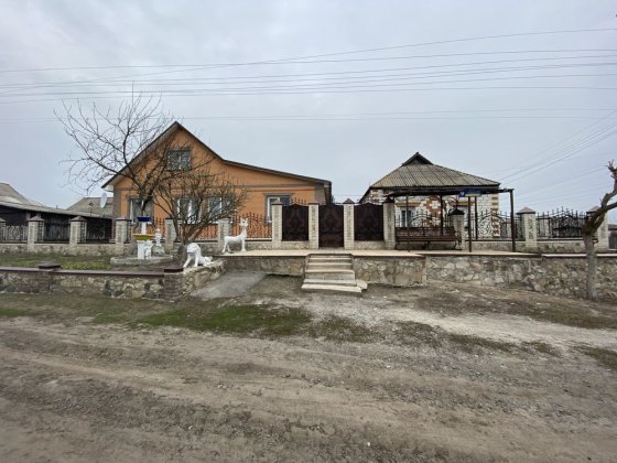 Продається будинок Буринь
