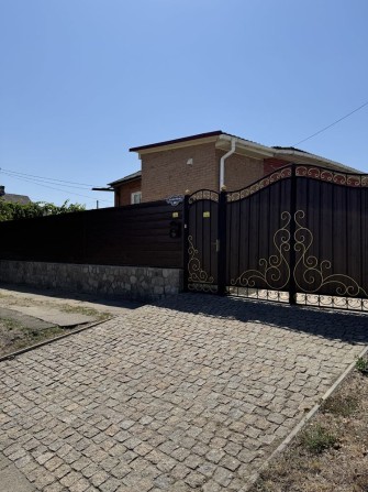 Гарний, комфортний 3 кімнатний будинок! Р-н 3 школи - фото 1