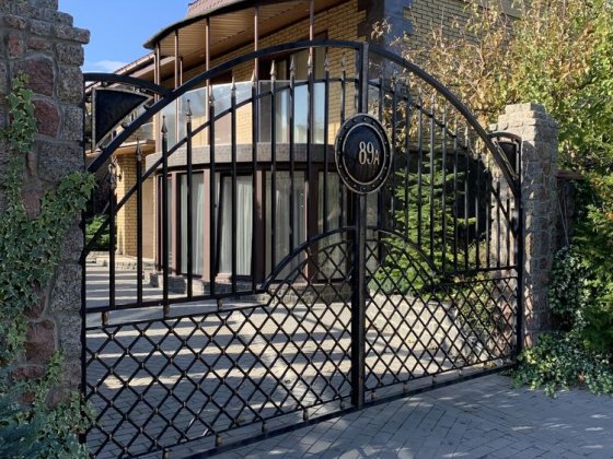 Продається стильний двоповерховий будинок Первомайськ