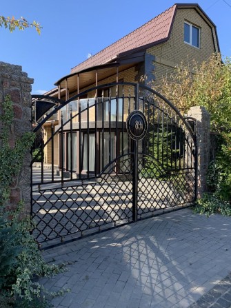 Продається стильний двоповерховий будинок - фото 1