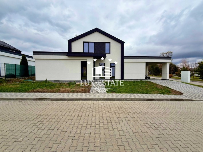 Продажа дома в закрытом КП "InWhite family park" - фото 1